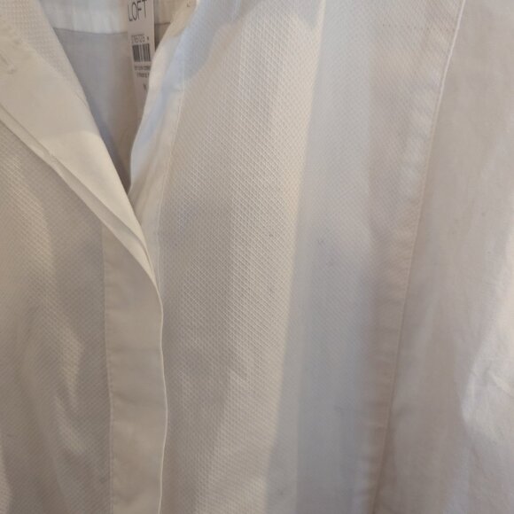 NWT Loft Button Down Collar "Bib" Textured White Blouse-M - Picture 3 of 6